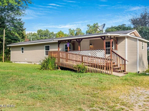 211 Clear Branch Rd, Rocky Top, TN 37769
