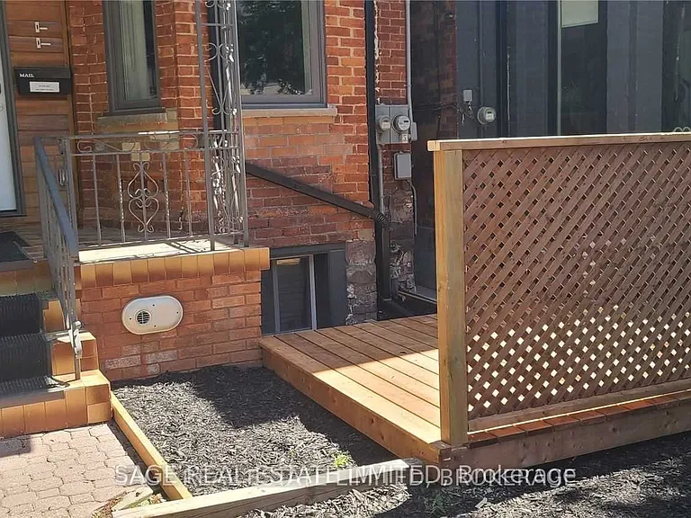 247 Lisgar St — Photo 11
