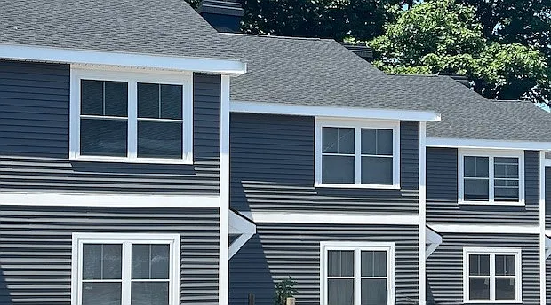 Yarmouth Pointe Apartment Homes — Photo 10