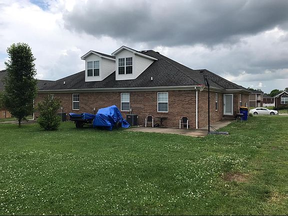 2nd image of 631 Village Creek Dr