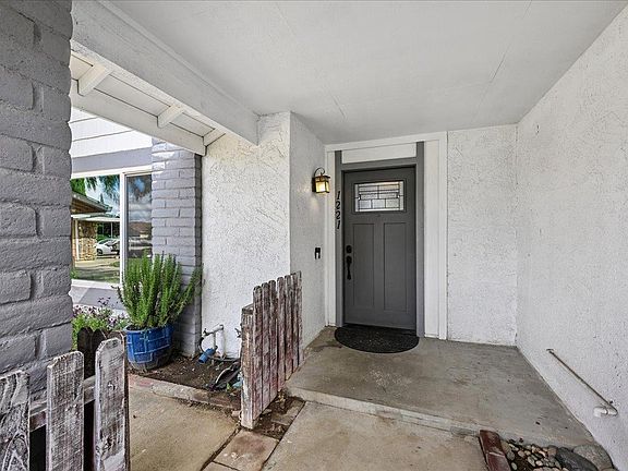 5th image of 1221 Rudger Way