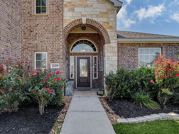 3rd image of 21219 Opal Oak Dr