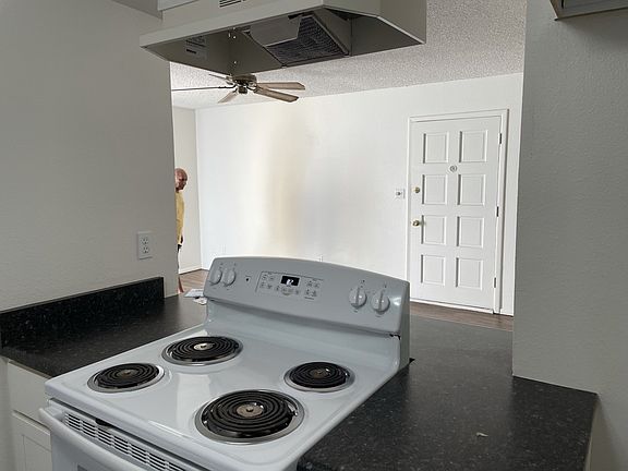 4th image of 3402 W Echo Ln