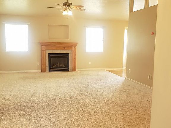 3rd image of 1217 S Kingswood Cir