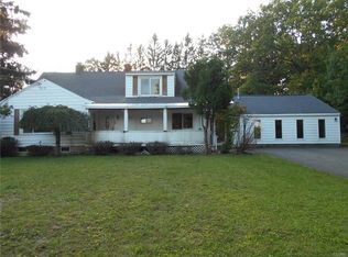 4523 Broad Rd, Syracuse, NY 13215