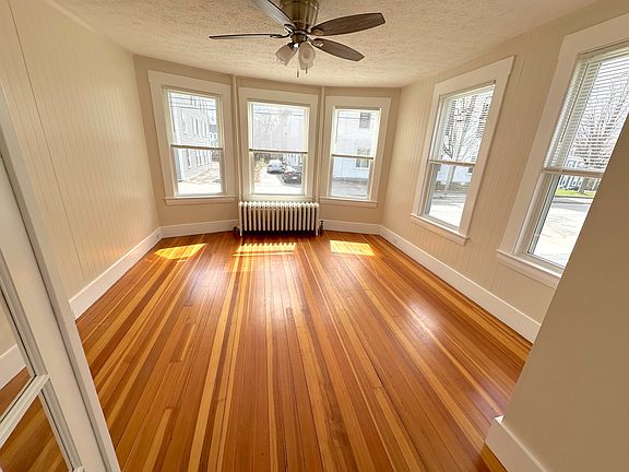 Second Living Room (or Third Bedroom)
12' x 15'
