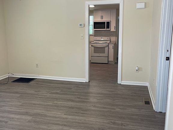 4th image of 134 Dallas St