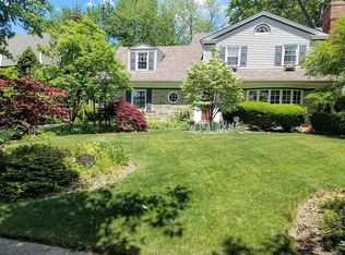 14407 Onaway Rd, Shaker Heights, OH 44120