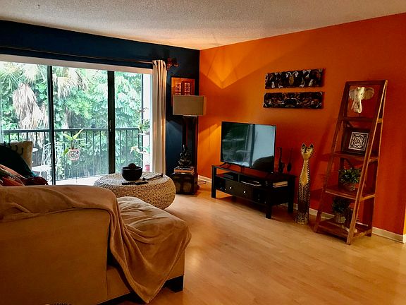 3rd image of 1007 Green Pine Blvd APT C2
