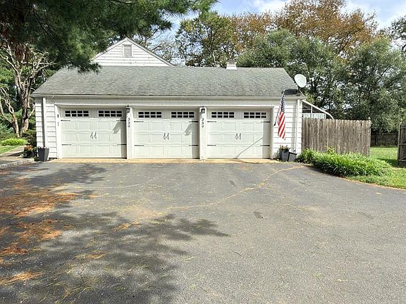 2nd image of 339 Raymond Rd