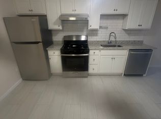 362 Centre St APT 4, Quincy, MA 02169