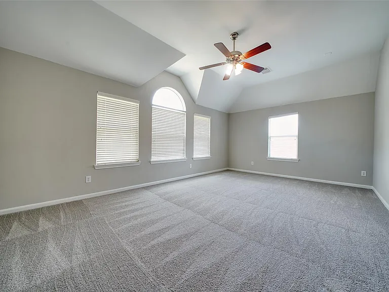 5619 Riverstone Crossing Dr — Photo 29
