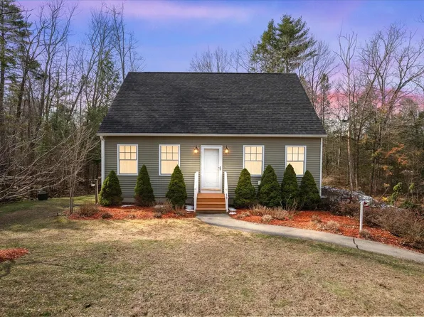 39 Cedar Creek Road, Barrington, NH 03825