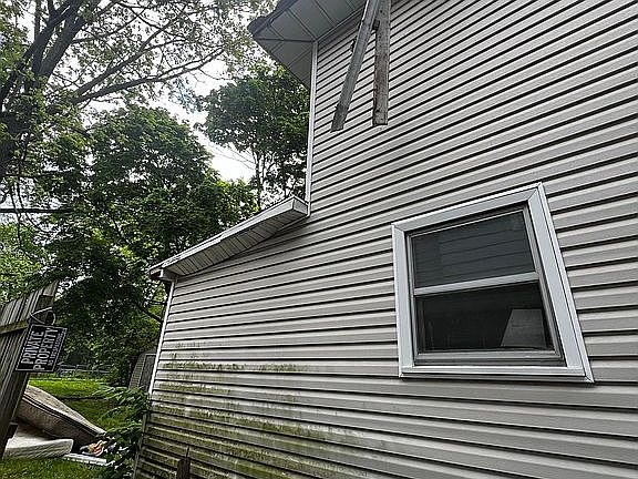 4th image of 1432 Massachusetts Ave