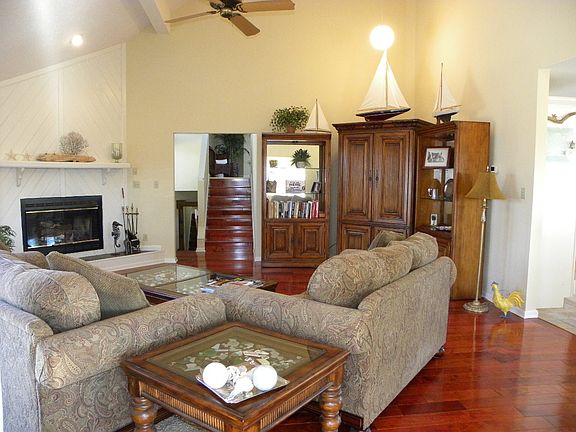 2nd image of 29563 Cove Way