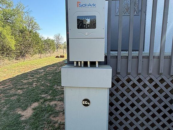 3rd image of 277 Oaks Crossing Rd