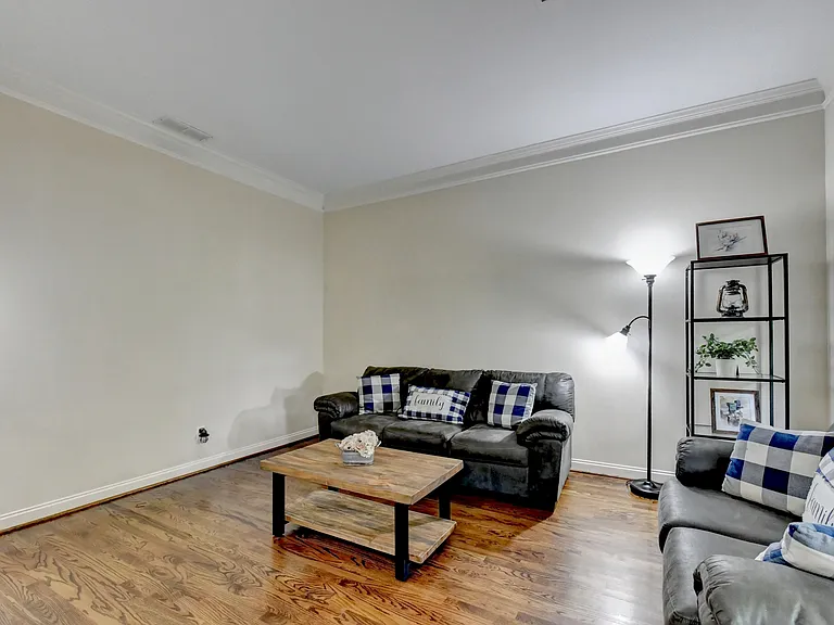2051 Crown Vetch Ln — Photo 10