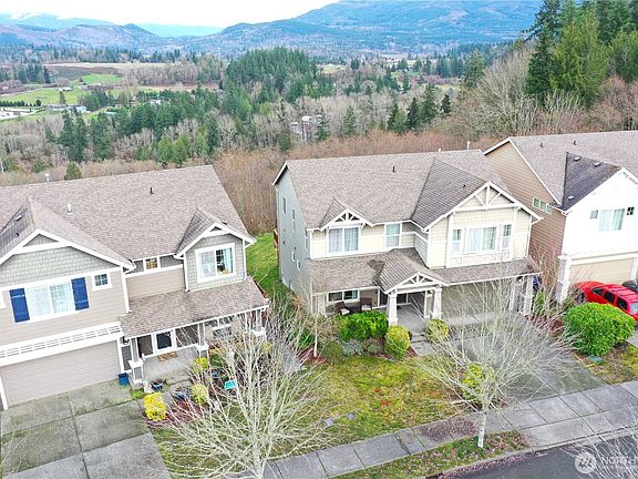 4th image of 722 Panorama Ridge