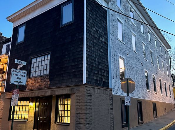 427 Delaware Ave #301-B