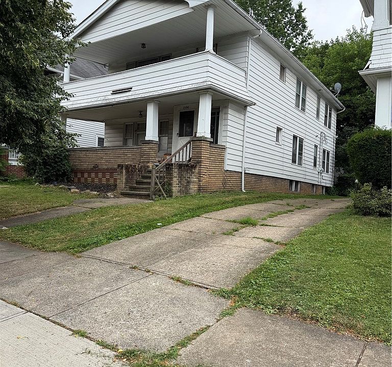 2nd image of 1594 Victoria Ave