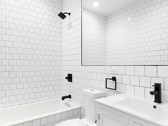 4th image of 1476 Fulton St #1