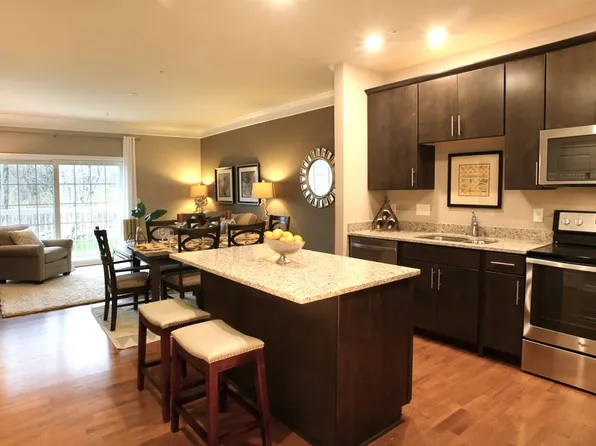 70 Trotter Rd #4105, Weymouth, MA 02190