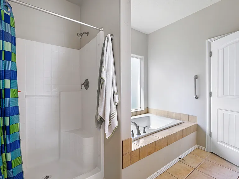 307 Meadowview Ln — Photo 18