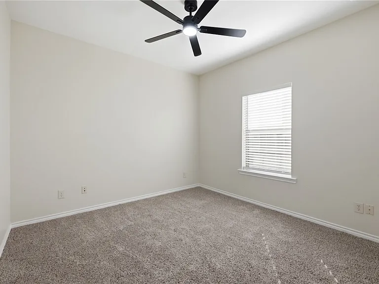 3840 Oldenburg Ln — Photo 23