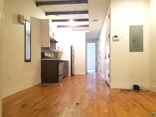 Rented by EXR | media 14