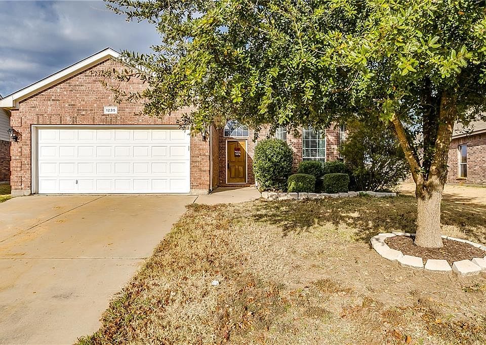1st image of 1235 Spanish Moss Dr