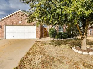 1235 Spanish Moss Dr, Burleson, TX 76028
