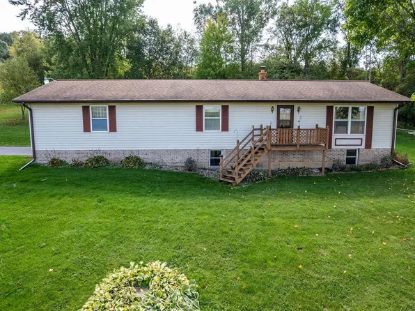 E3225 Highway 58, La Valle, WI 53941
