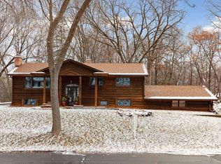 6631 Kingston Dr, Eden Prairie, MN 55346