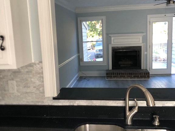 5th image of 504 Oakmont Ln