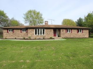 9702 N Clark Rd, Richmond, IL 60071