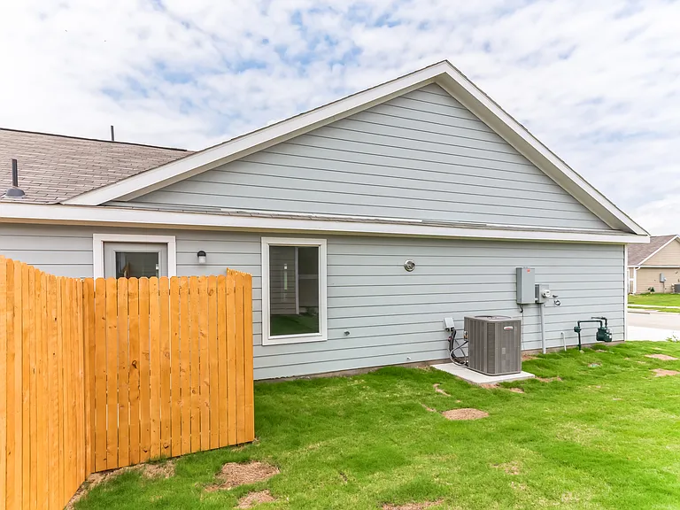 9781 Skyhawk Ave — Photo 24