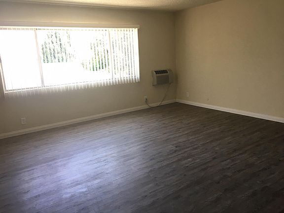 3rd image of 1025 E Lomita Ave APT 12