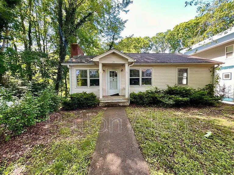 29 Evergreen Ave — Photo 26