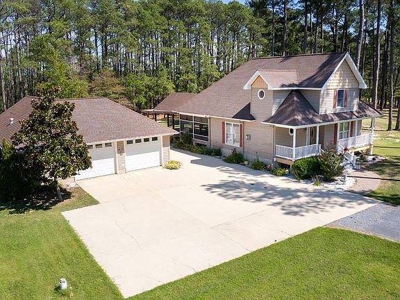 4th image of 3313 Belfiore Rd