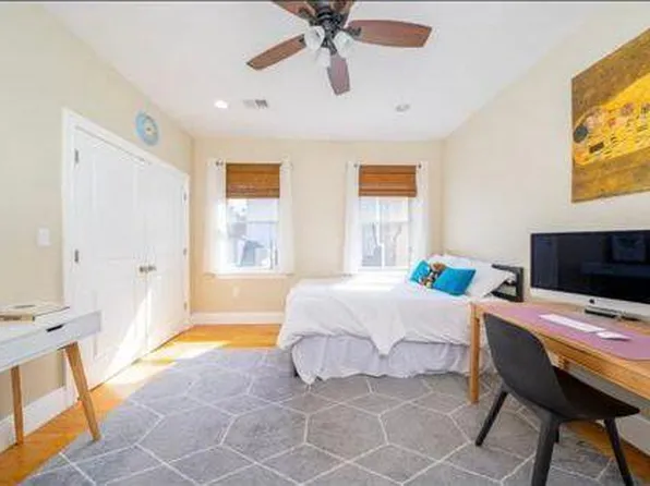 2408 Summit Avenue image 23 of 26