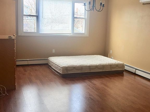 2nd image of 180 Cambridge Ave #2
