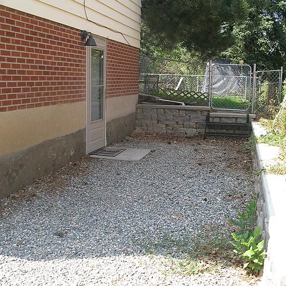Entrance to lower unit.