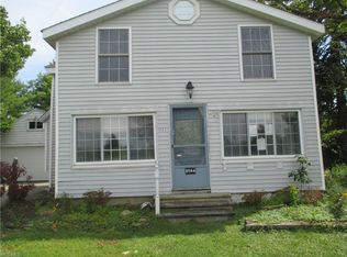 8564 Seminary Ln, Chesterland, OH 44026