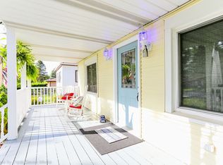 108 Spring St, Willow Springs, IL 60480