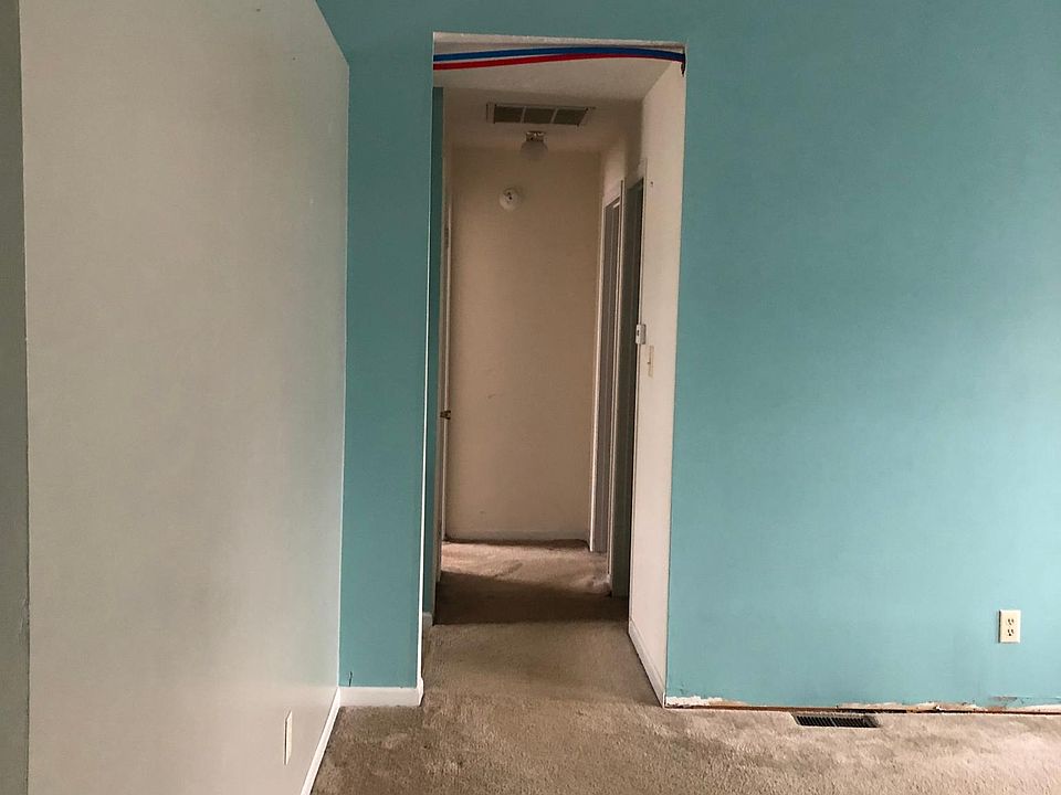 2nd image of 8018 Minlo Dr