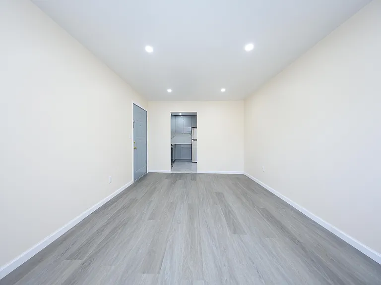 275 Katan Ave #1 — Photo 4