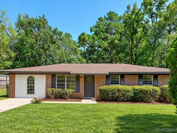 172 Frank Marshall Rd, Ozark, AL 36360