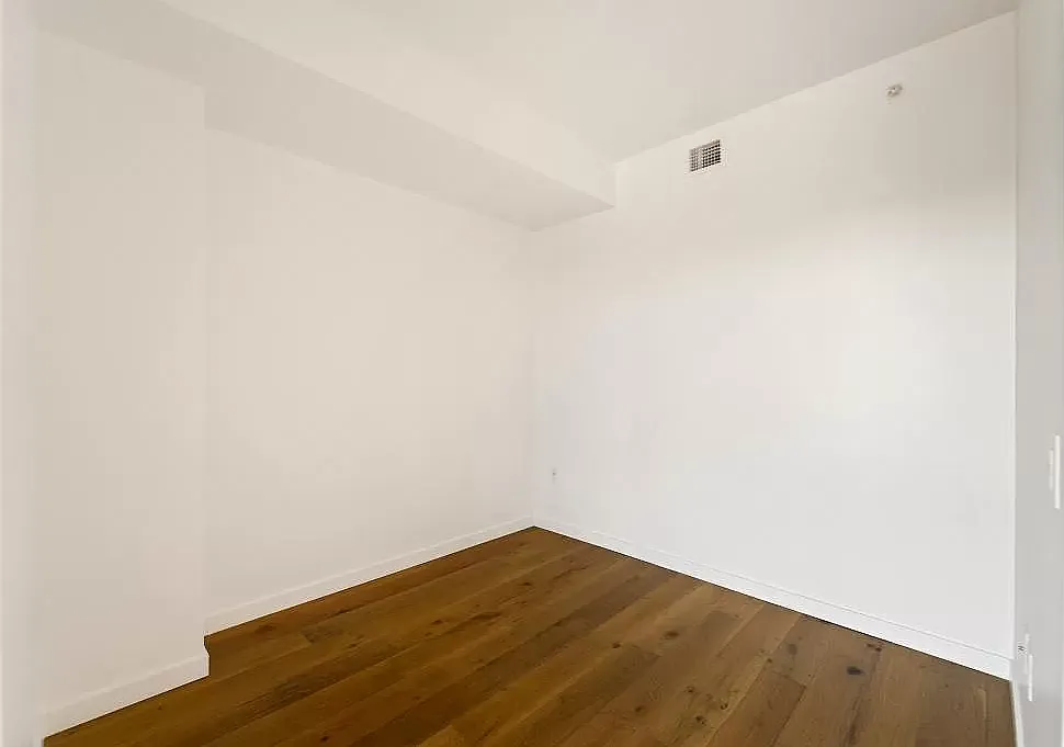 1 bed, 453 sqft, $2,300 — Photo 4