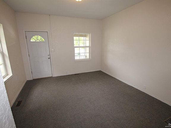 4th image of 1004 N 9th St
