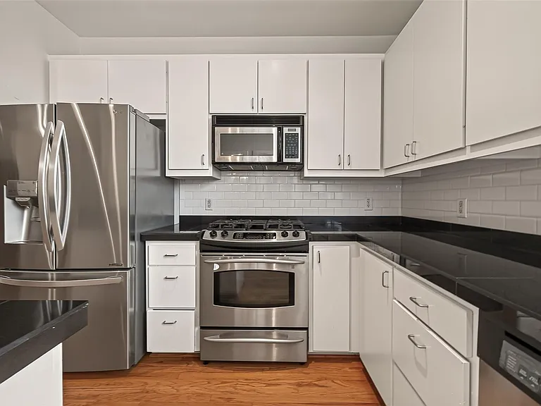 9829 Madeline Alyssa Ct — Photo 17
